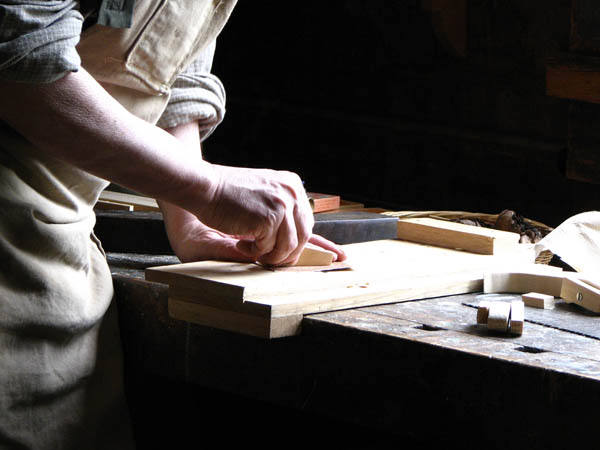 Ofrecemos un servicio de <strong>carpintería  de madera y ebanistería en Avinyonet del Penedès</strong> adaptado a las necesidades del <strong>cliente</strong>.