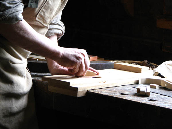 Ofrecemos un servicio de <strong>carpinterÃ­a  de madera y ebanisterÃ­a en Avinyonet del PenedÃ¨s</strong> adaptado a las necesidades del <strong>cliente</strong>.